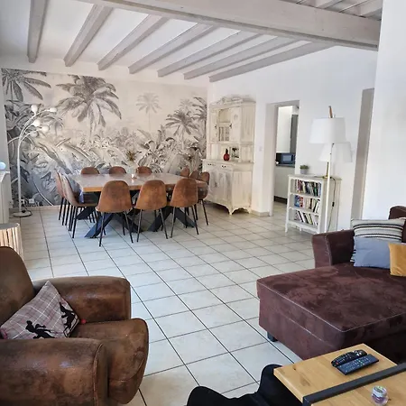 Maison De Noemia